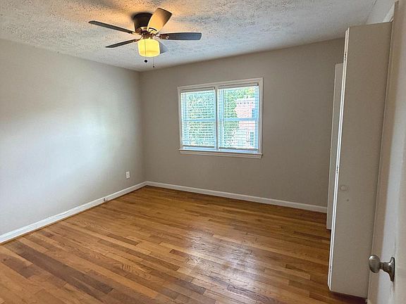 4th image of 3841 26th Ave