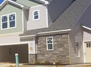 200 Sprucewood Ct, Taylors, SC 29687