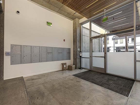 2nd image of 1455 N Killingsworth St APT 216