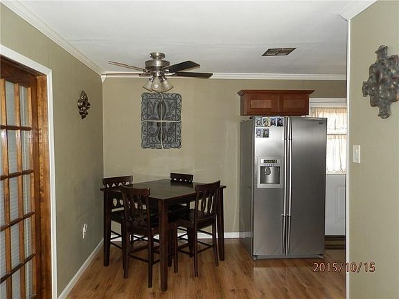 4th image of 379 Joseph Pl