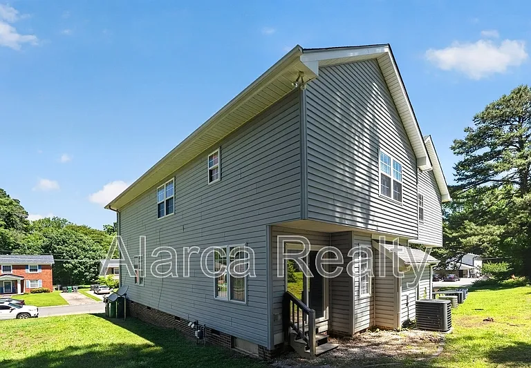 5620 Ilford St #5620 — Photo 17