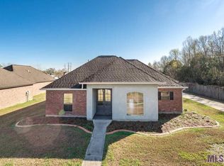 7155 Rue Nouvelle Ecosse, Addis, LA 70710