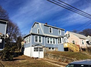 105 Ridgefield Ave, Bridgeport, CT 06610