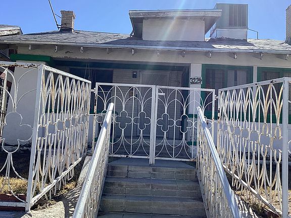 3rd image of 3224 Tularosa Ave