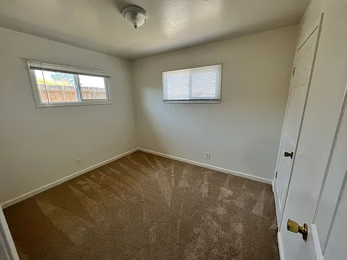 1560 La Salle Ave Photo 1