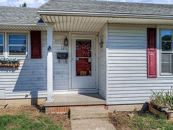 4th image of 121 Greene St