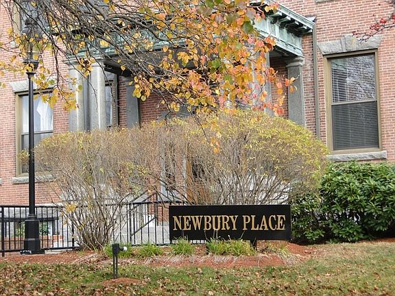 2nd image of 94 Newbury Ave APT 302