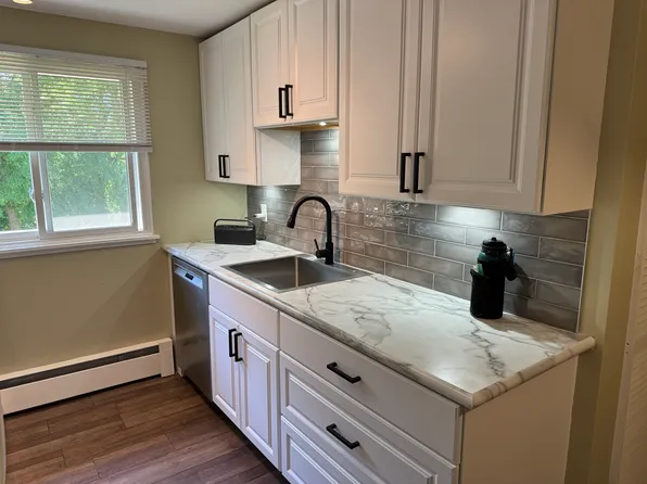 9330 Main St #A3, Clarence, NY 14031