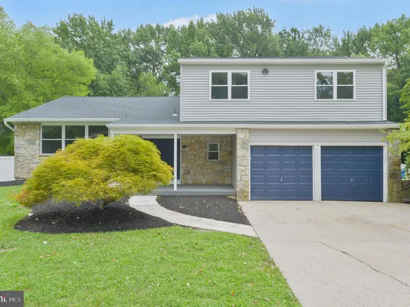 64 Downing St, Cherry Hill, NJ 08003