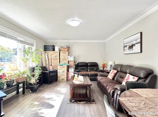 12 Eton Dr #1, Kitchener, ON N2B 1P1