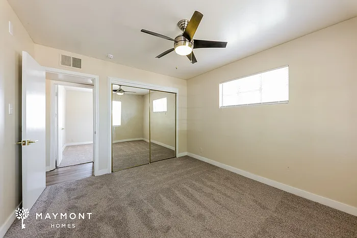 2311 W Whitton Ave — Photo 12