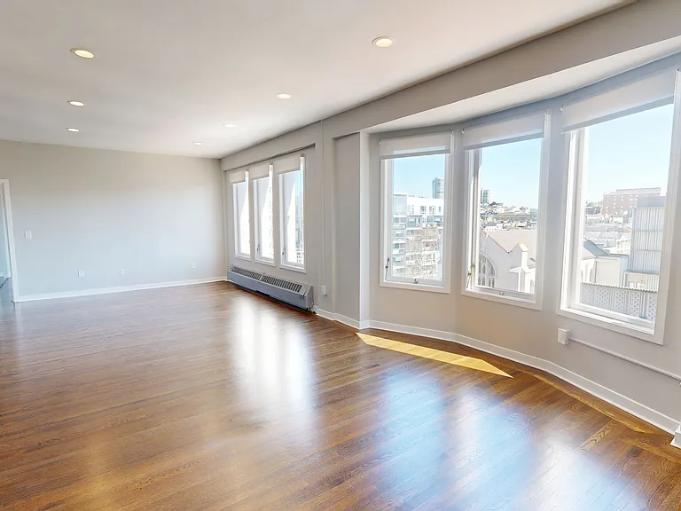 1735 Van Ness Avenue — Photo 15