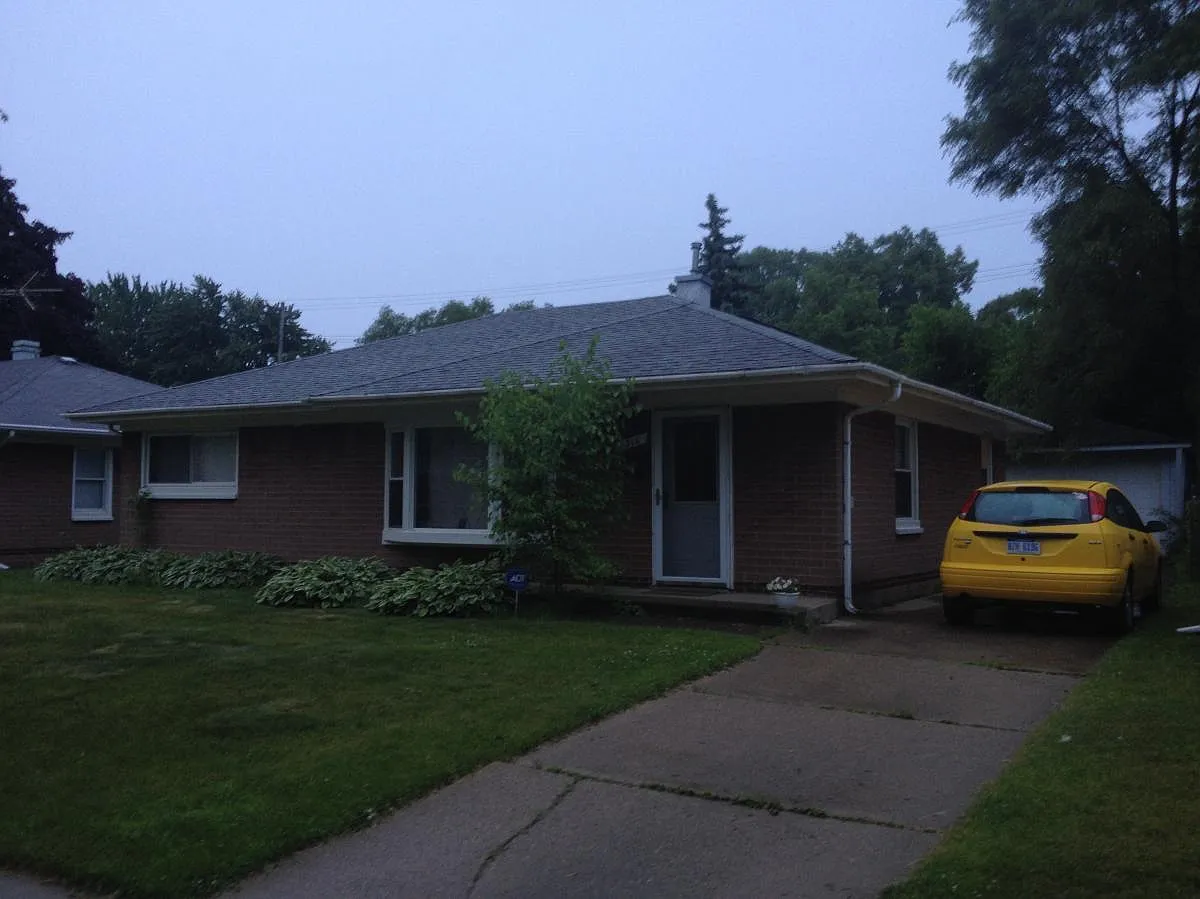 3 bed, 1100 sqft, $1,600 — Photo 1