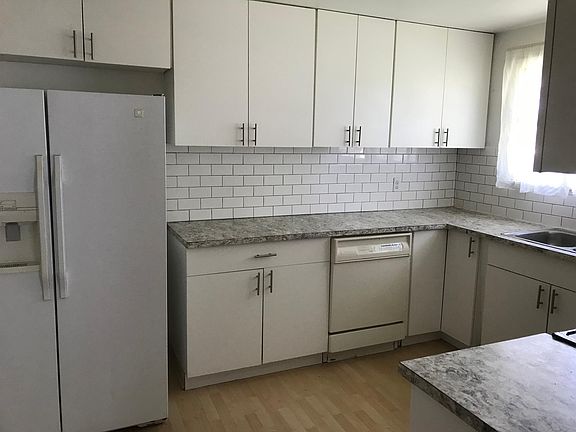 2nd image of 3409 W Hood Ave