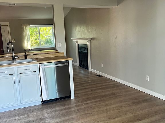5th image of 2200 Tulip St