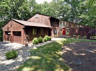 1 Opal Ct, Pomona, NY 10970