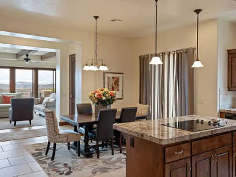 E Coral Ridge Dr — Photo 8