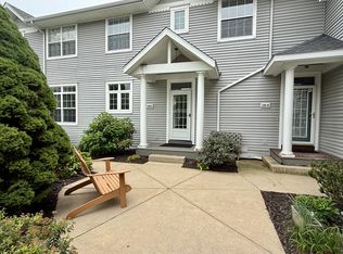 110 N Washington St #E, Douglas, MI 49406