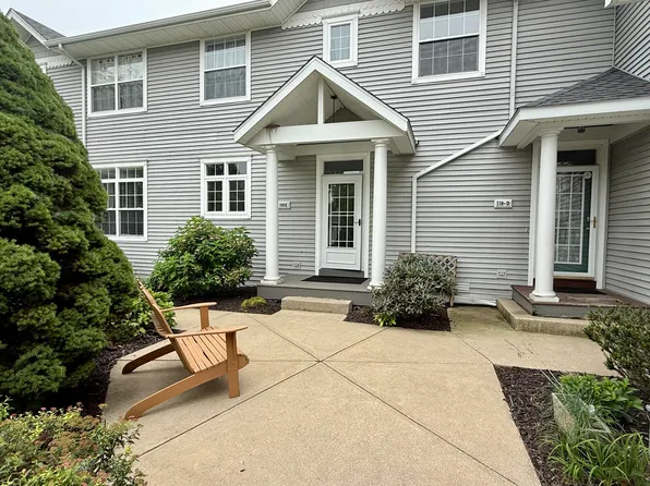 110 N Washington St #E, Douglas, MI 49406