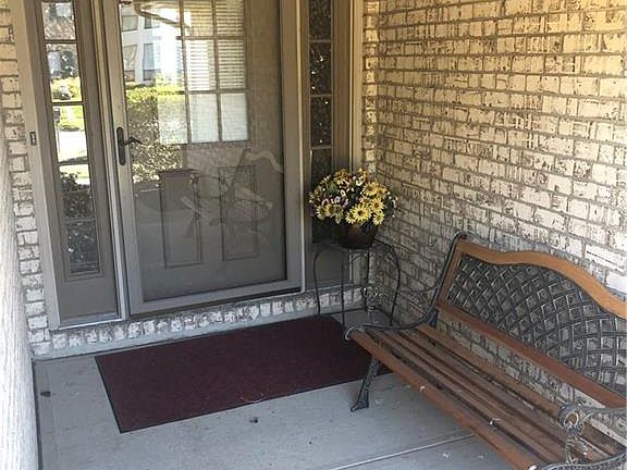 4th image of 6540 Deer Bluff Dr