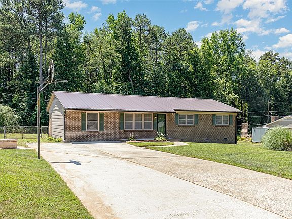 2nd image of 105 Alexis Forest Dr