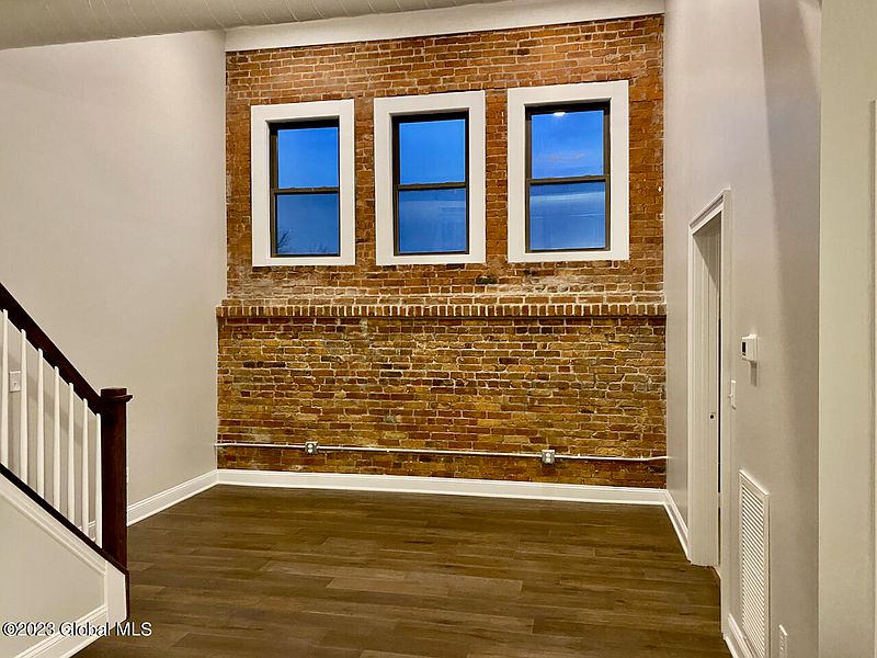 4th image of 77 Van Dam Street #401