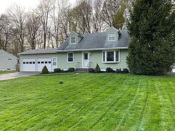 2nd image of 307 Juanita Dr