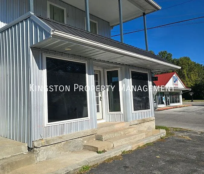 930 Holmes St #101 — Photo 1