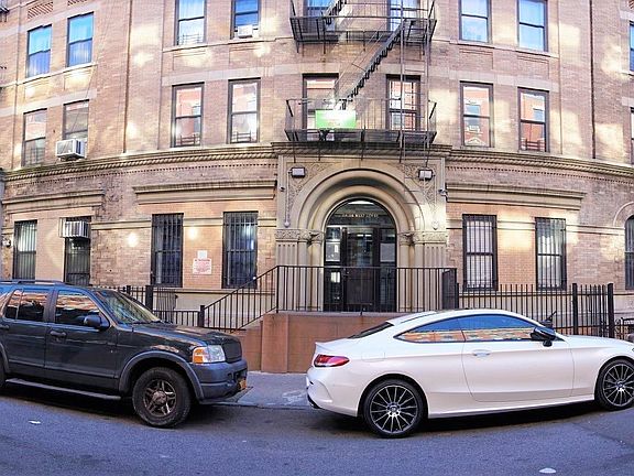 2nd image of 114 W 137th St APT 5A