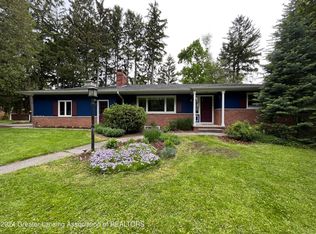 924 Woodingham Dr, East Lansing, MI 48823