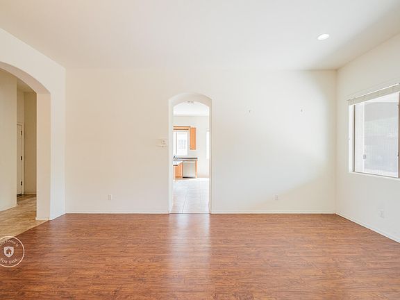 5th image of 27152 N 83rd Gln