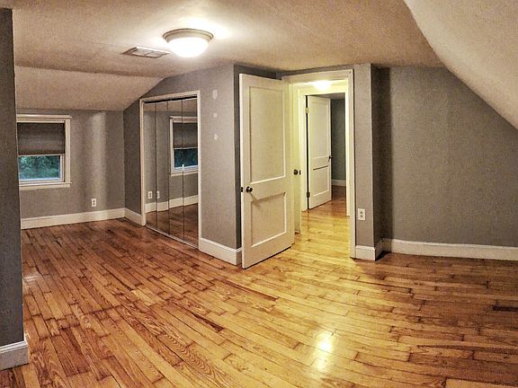 5th image of 24 Great Hill Dr