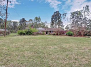 1718 Ridgway Rd, Pine Bluff, AR 71603