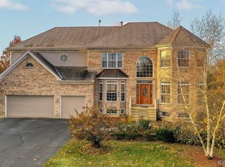 920 Tierney Ln, Batavia, IL 60510