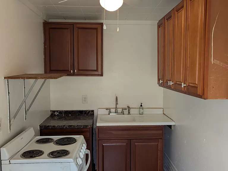 1709 NW 7th St #D — Photo 7
