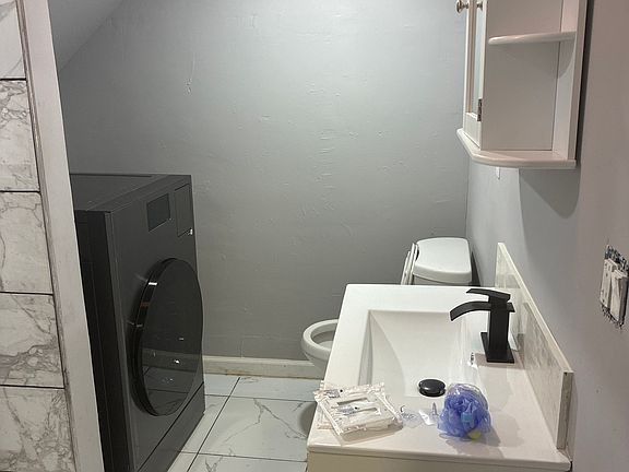 4th image of 267 Western Ave #1