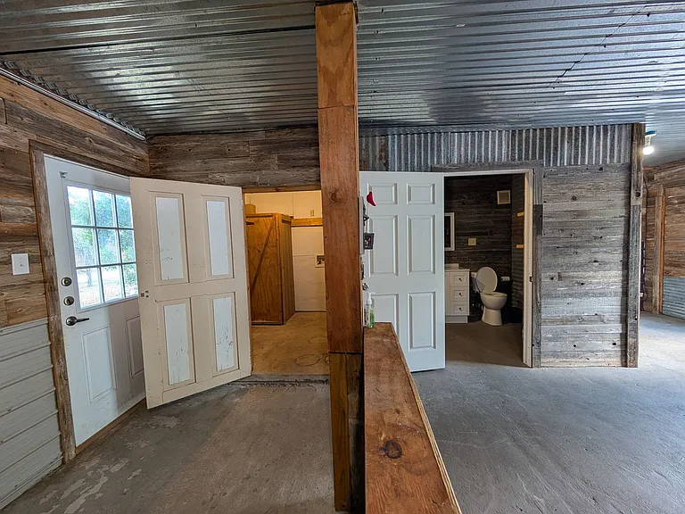 890 Josephine St — Photo 41