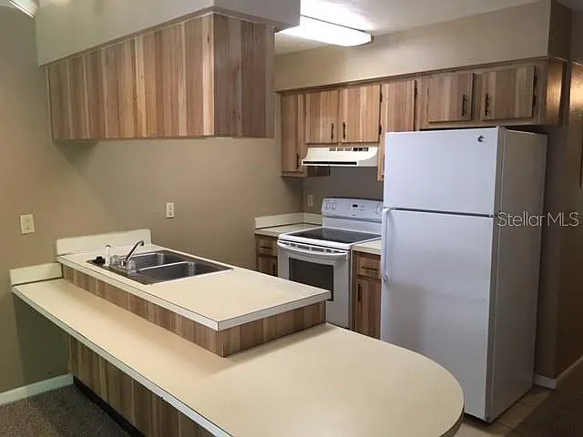 1 bed, 1.0 bath, 705 sqft, $925 — Photo 3