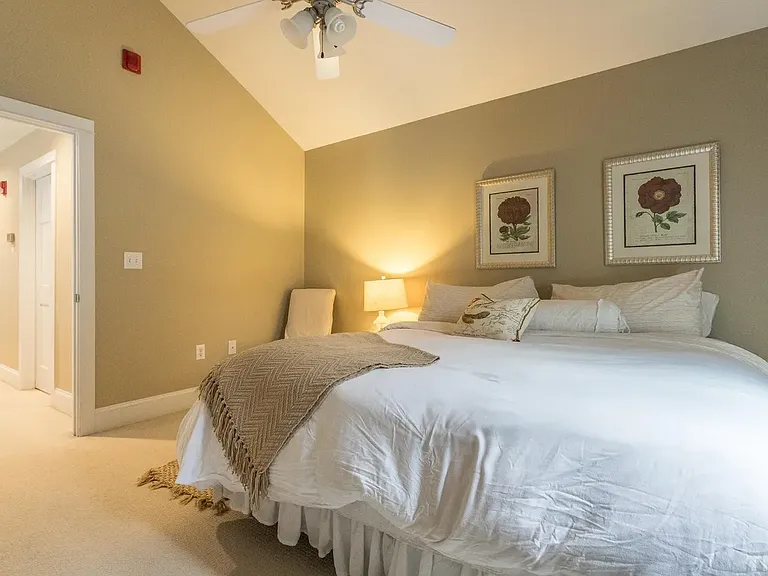 613 W Cabarrus St #202 — Photo 21