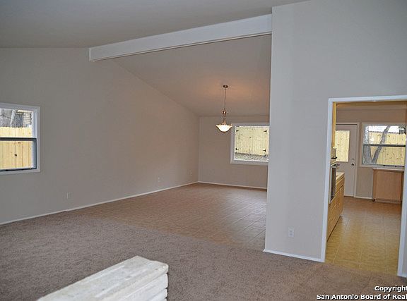4th image of 4235 Vantage View Dr