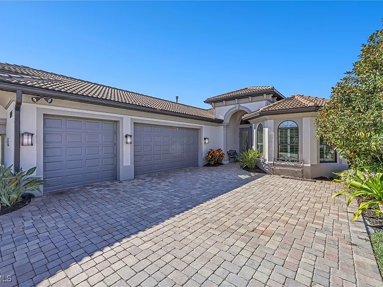 23273 Salinas Way — Photo 42