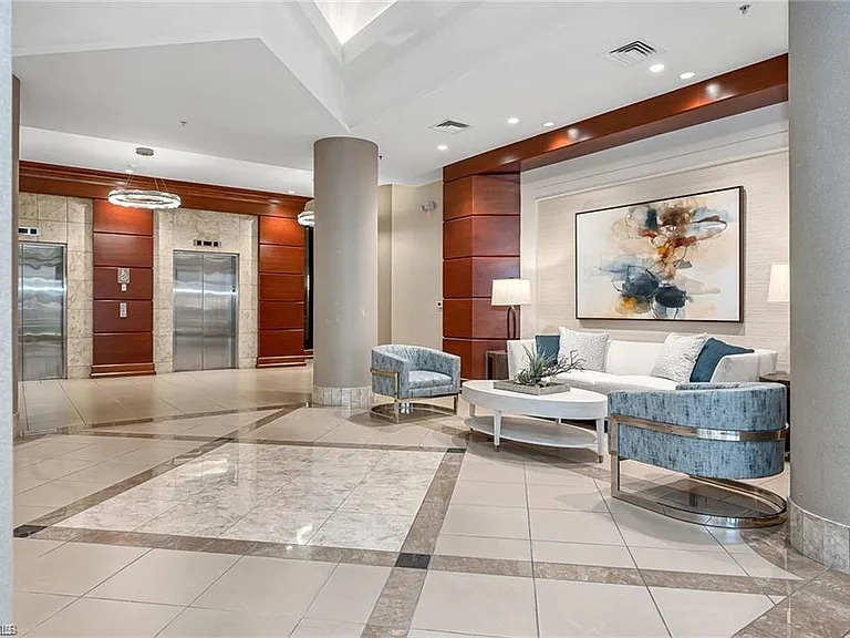 4551 Gulf Shore Blvd N #1001 — Photo 43