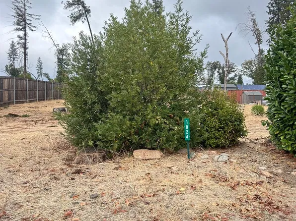 1024 Maple Park Dr, Paradise, CA 95969