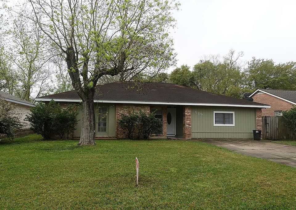 1st image of 515 Castlelake Dr