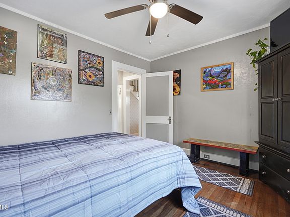 18th image of 251 Charleston St