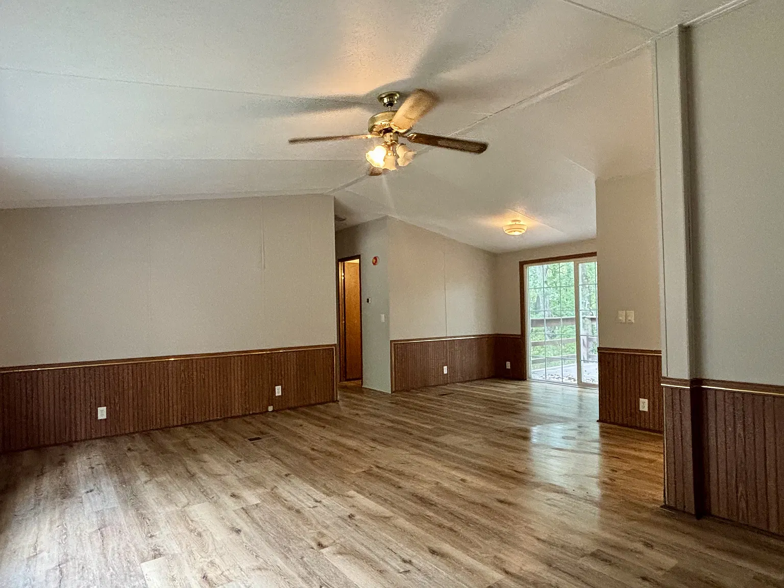 3 bed, 1248 sqft, $1,500 — Photo 3