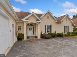 102 Longview Cir, Media, PA 19063