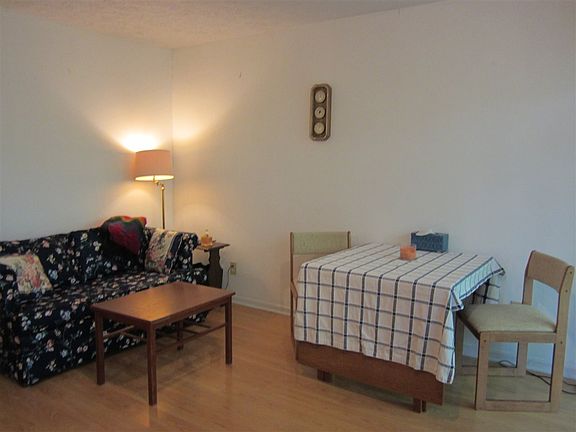 4th image of 9125 S Pointe Retreat Dr #7