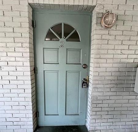 2nd image of 325 NW 15th St #2