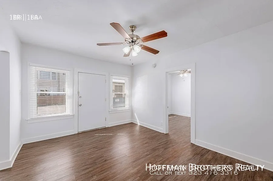 Building Photo - 4129 Monroe St #1/2